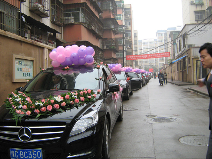 洛阳潘多拉气球生日派对道北小区婚车
