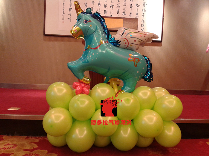 洛阳气球－潘多拉气球派对七彩星童装新春年会